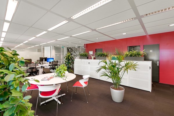 Medium property photo - K.P. van der Mandelelaan 110, 3062 MB Rotterdam